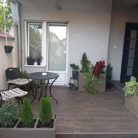 Kuca Za Odmor Sa 3 Spavace Sobe Vilă Kragujevac