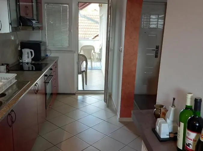 Kuca Za Odmor Sa 3 Spavace Sobe فيلة